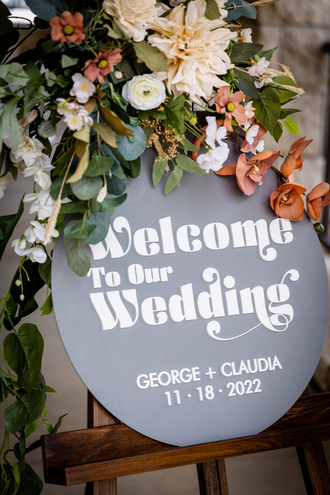 3D Acrylic Welcome Wedding Sign. Laser Welcome - Round Marisa