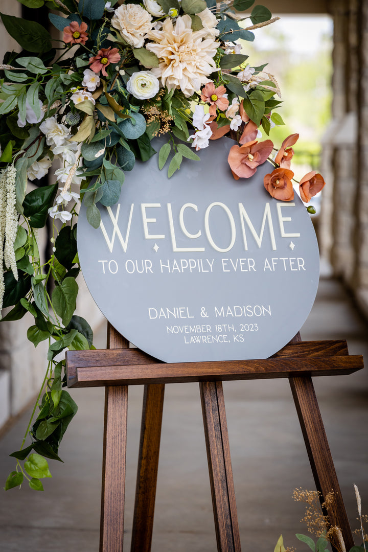 3D Acrylic Welcome Wedding Sign. Laser Welcome - Round Marisa