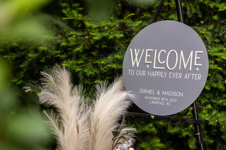 3D Acrylic Welcome Wedding Sign. Laser Welcome - Round Marisa