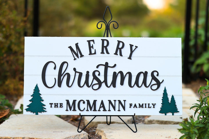 Pallet Family Christmas Sign