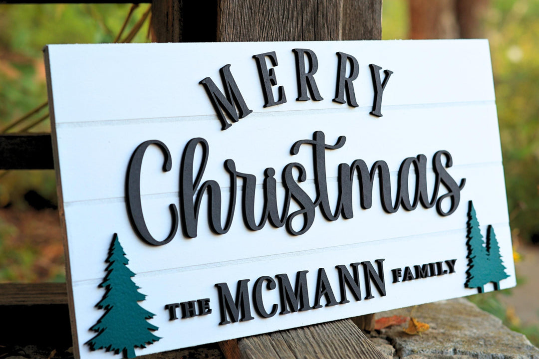 Pallet Family Christmas Sign