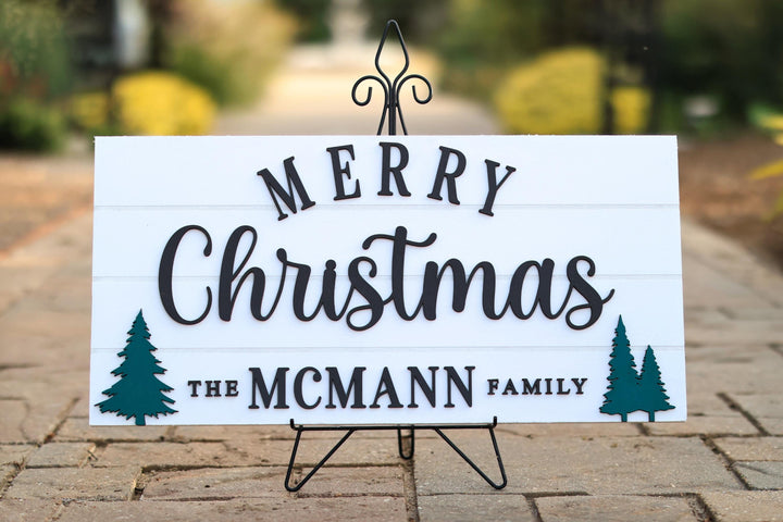 Pallet Family Christmas Sign