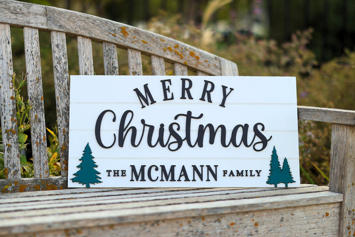 Pallet Family Christmas Sign