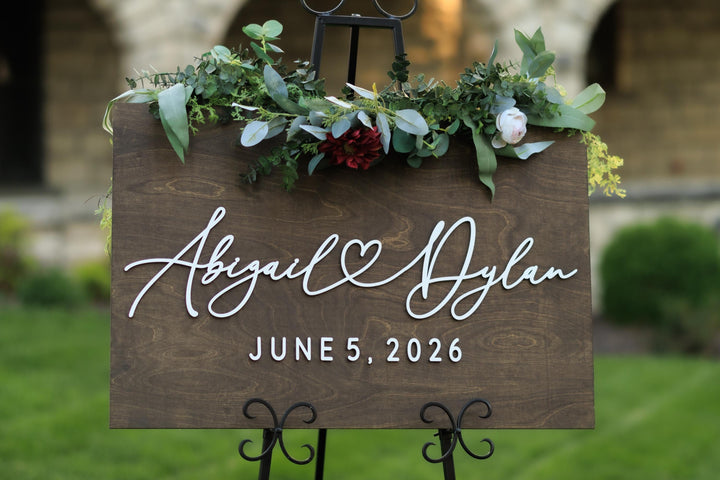 Welcome Wedding Sign Connecting Heart